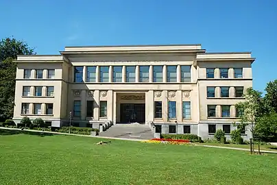 Former Eastman Dental Hospital (now the House of European History) by Michel Polak (1933–1935)